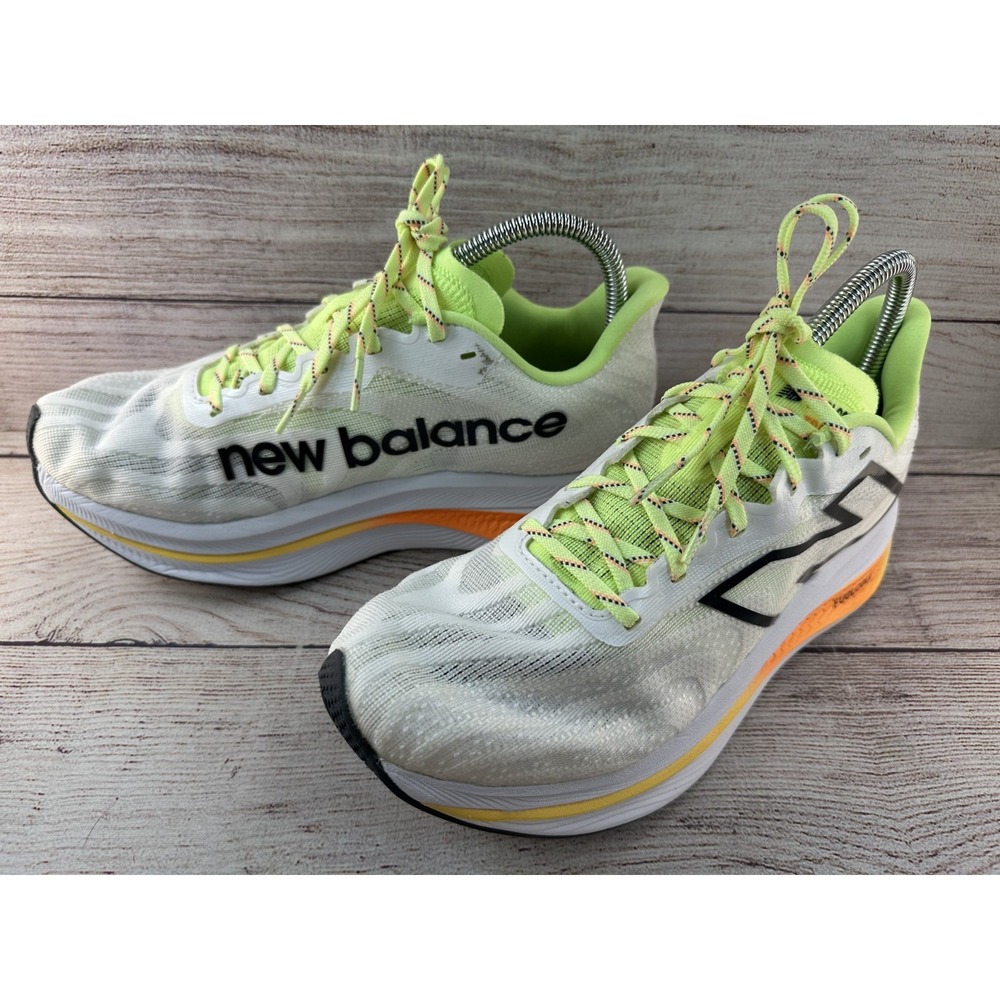 New Balance FuelCell RC Elite v3 White Running Shoes Size Women's 9.5 B *CLEAN* - Picture 3 of 11